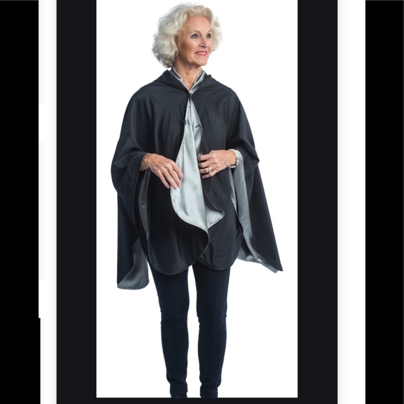 RainCaper Jackets & Blazers - Beautiful RainCaper Silky Soft Reversible Cape❣️